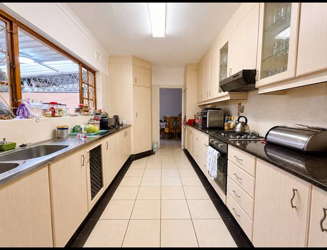 3 BEDROOM FREESTANDING FOR SALE IN ASHLEY
